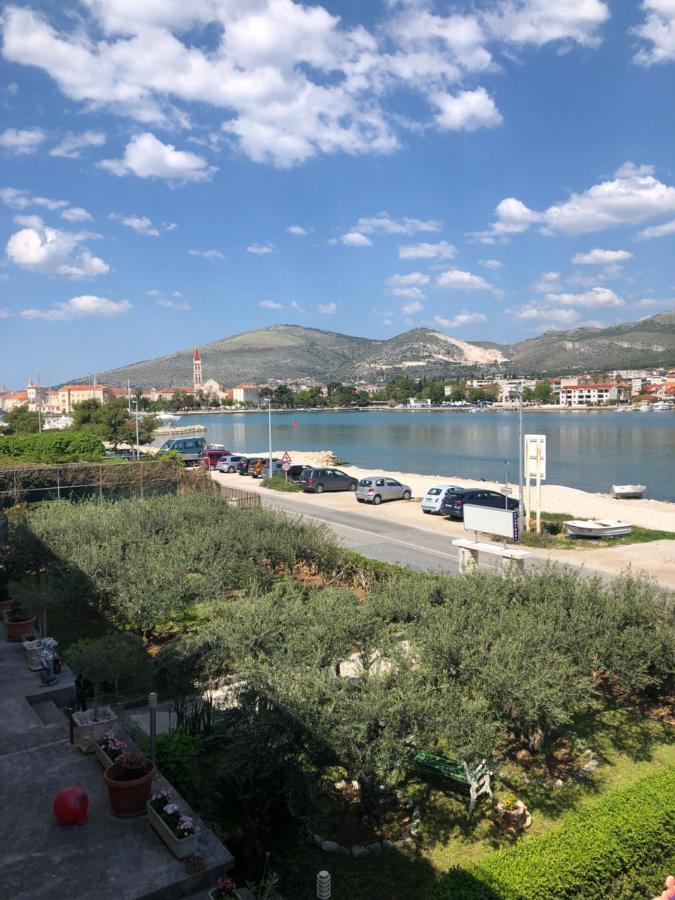 Apartments Kapetanovi Dvori Τρογκίρ Εξωτερικό φωτογραφία