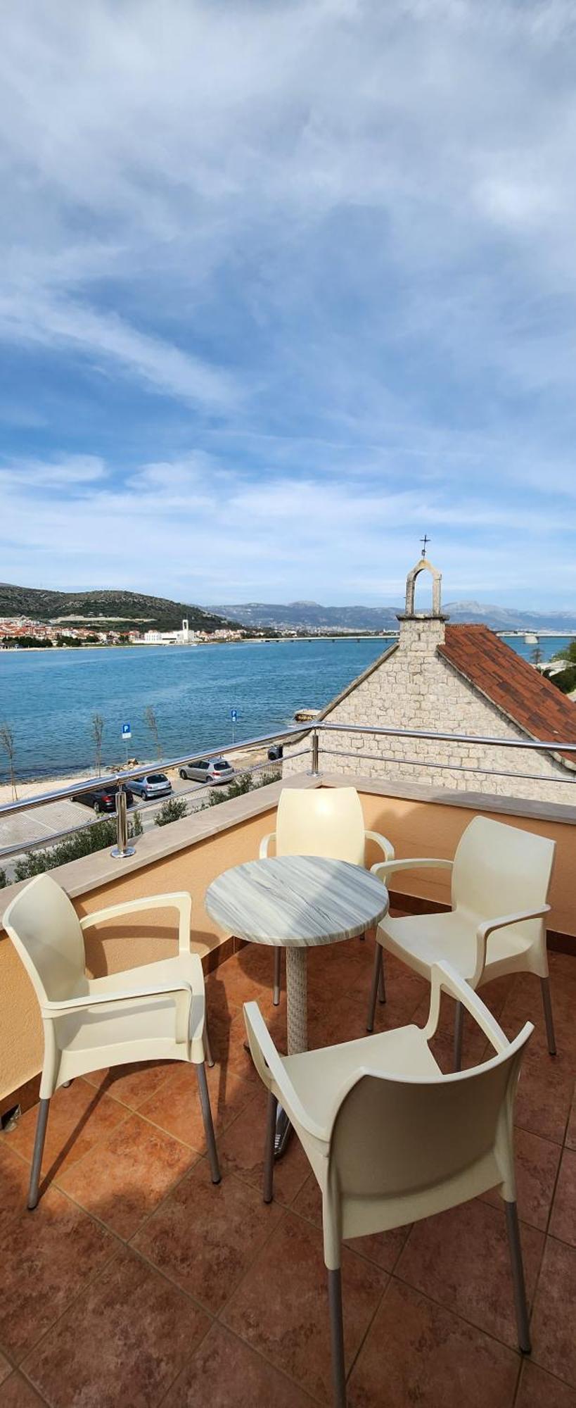 Apartments Kapetanovi Dvori Τρογκίρ Εξωτερικό φωτογραφία