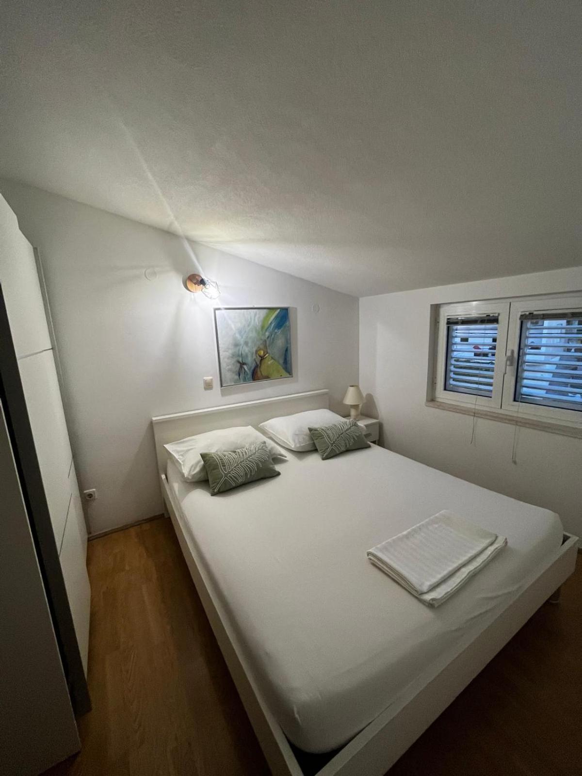 Apartments Kapetanovi Dvori Τρογκίρ Εξωτερικό φωτογραφία